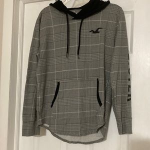Men’s Hollister size small hooded shirt